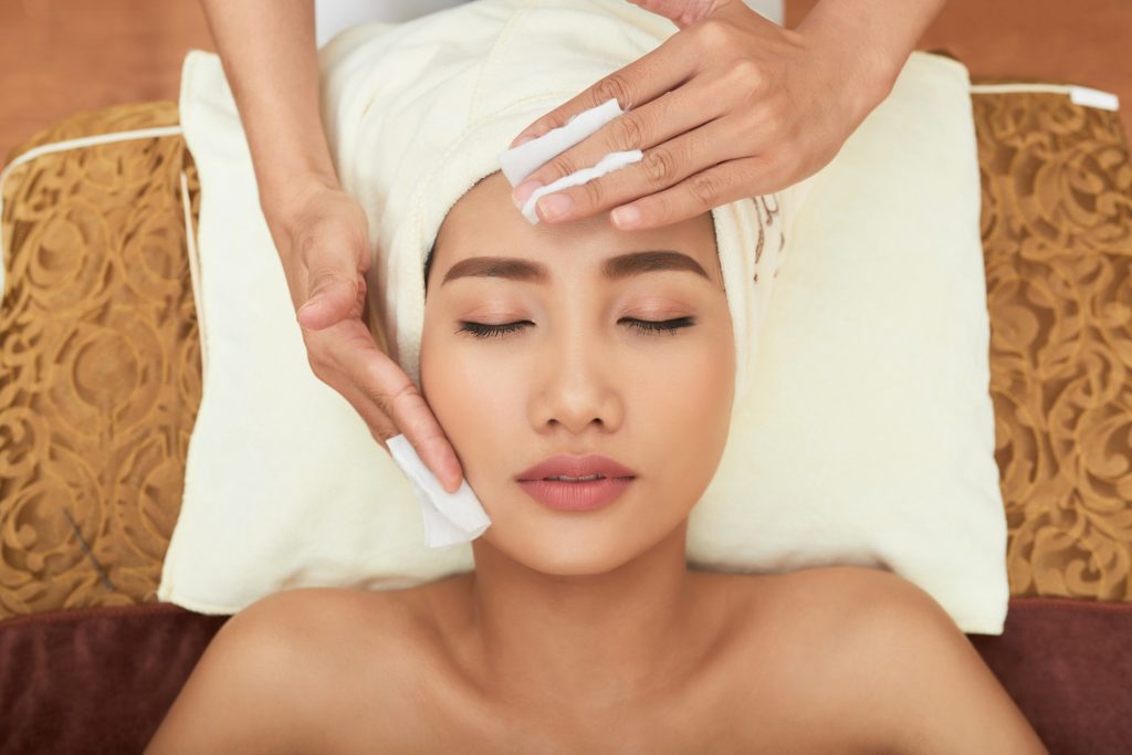 Cleaning Facial Skin
