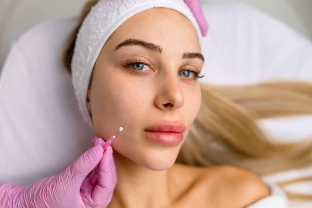 Face lifting PDO Suture operation. innovative technique of New thread lift, cosmetologist preparing
